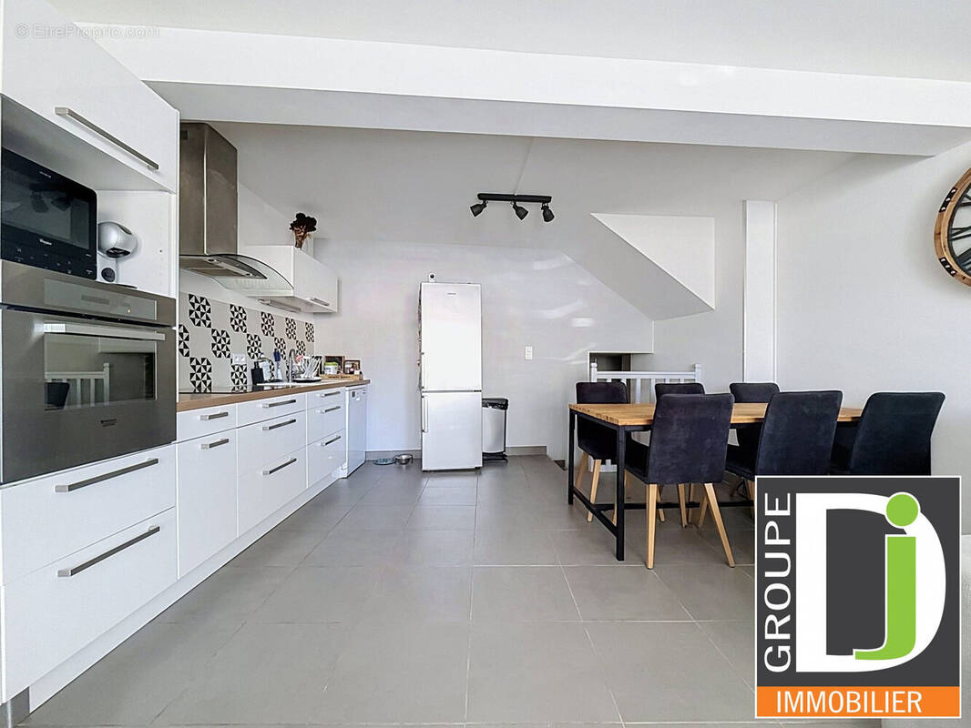 Appartement à ETOILE-SUR-RHONE