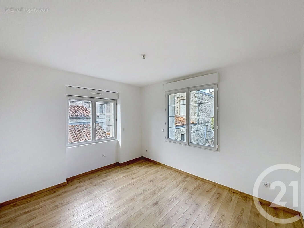 Maison 70 m² à Angouleme  - photo 5