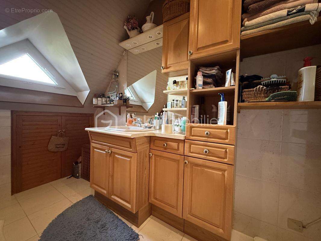 Maison à PONT-L'EVEQUE