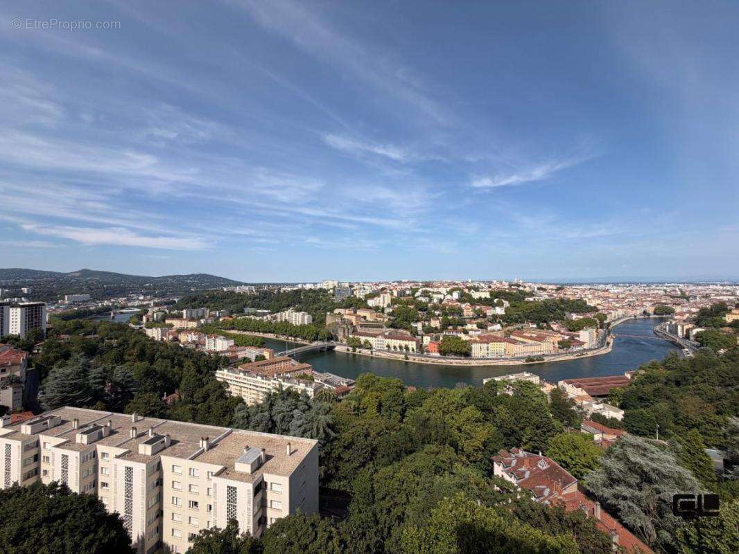 Montée de l'observance vue panoramique sur lyon - photo 2