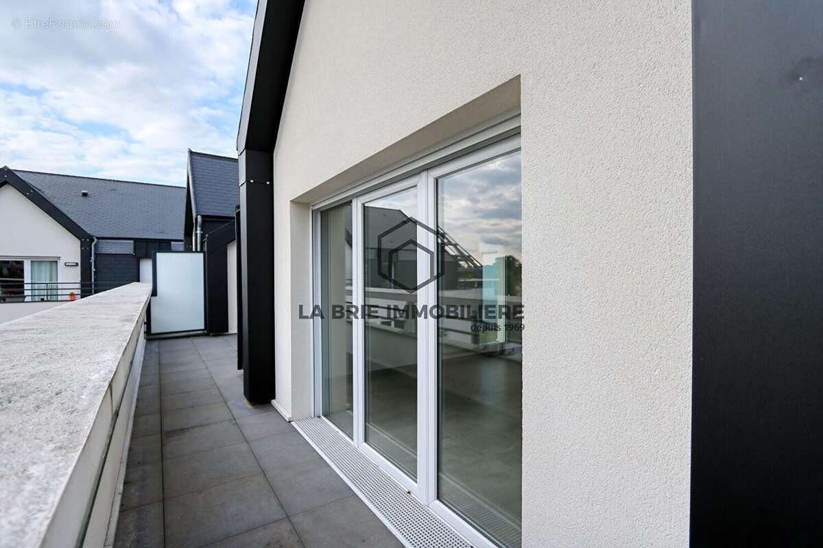 Appartement 63 m² à Emerainville  - photo 6