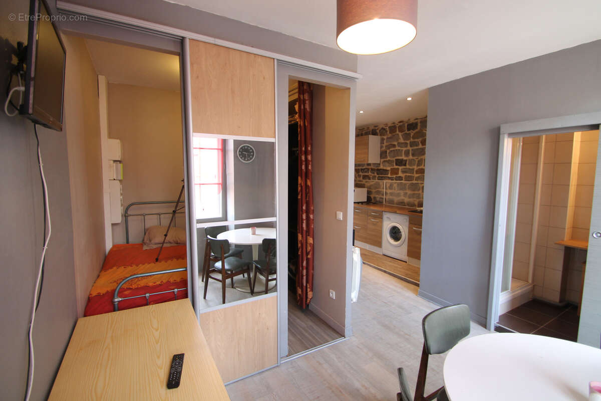 Appartement à SAINT-ETIENNE