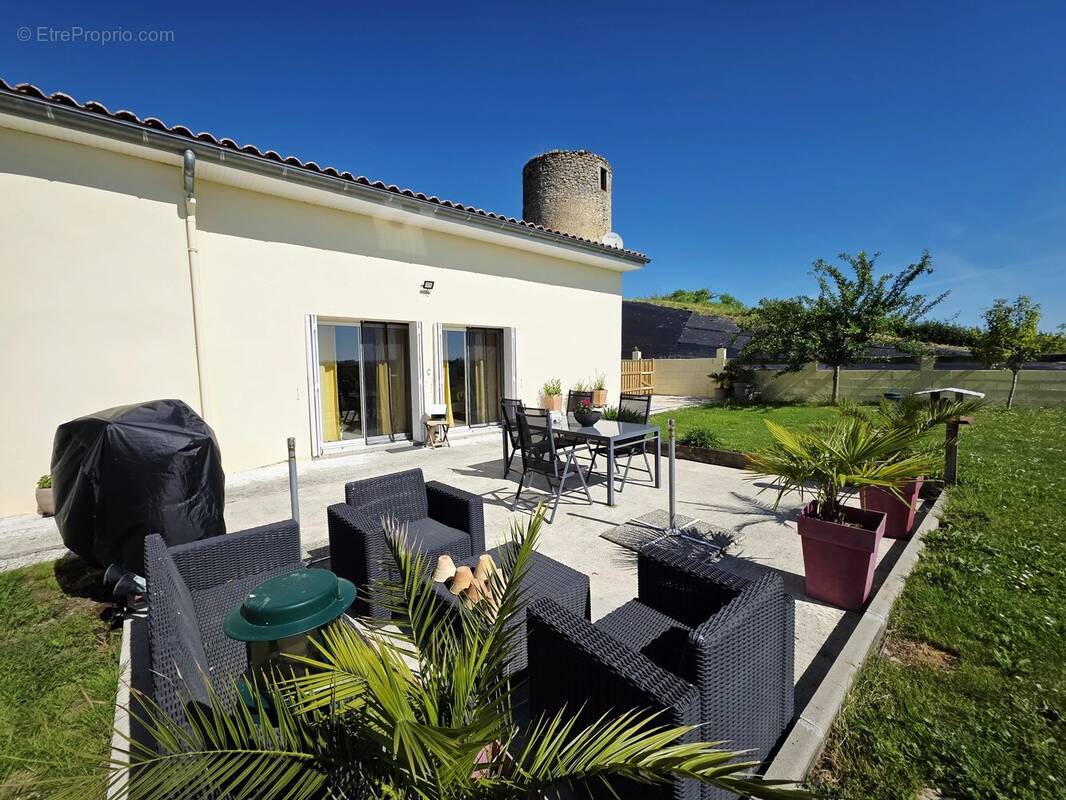 Maison à SAUVETERRE-DE-GUYENNE