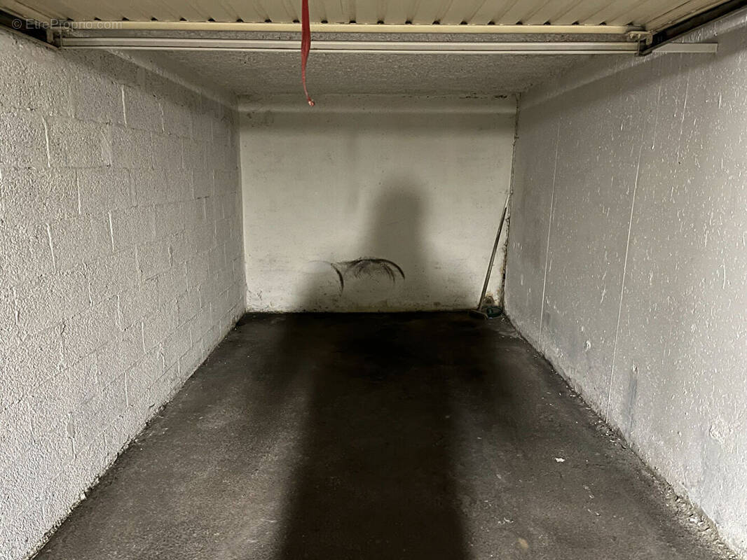 Parking à VILLEURBANNE