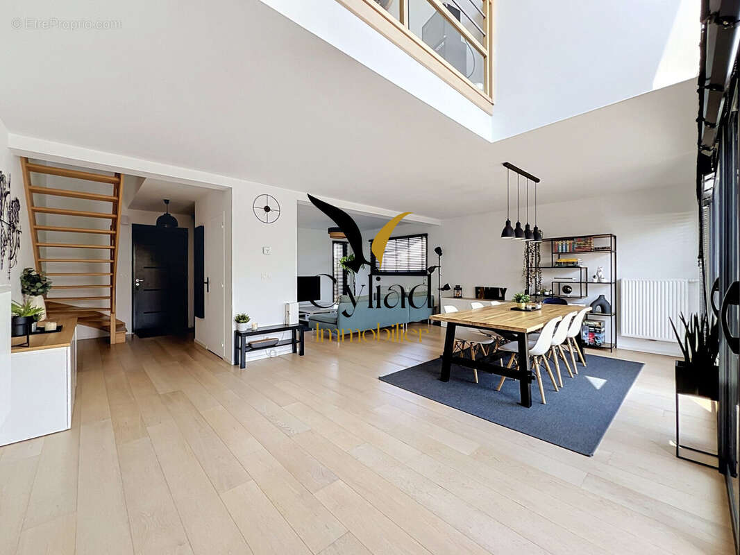 Maison 127 m² à Saint-Coulomb  - photo 4