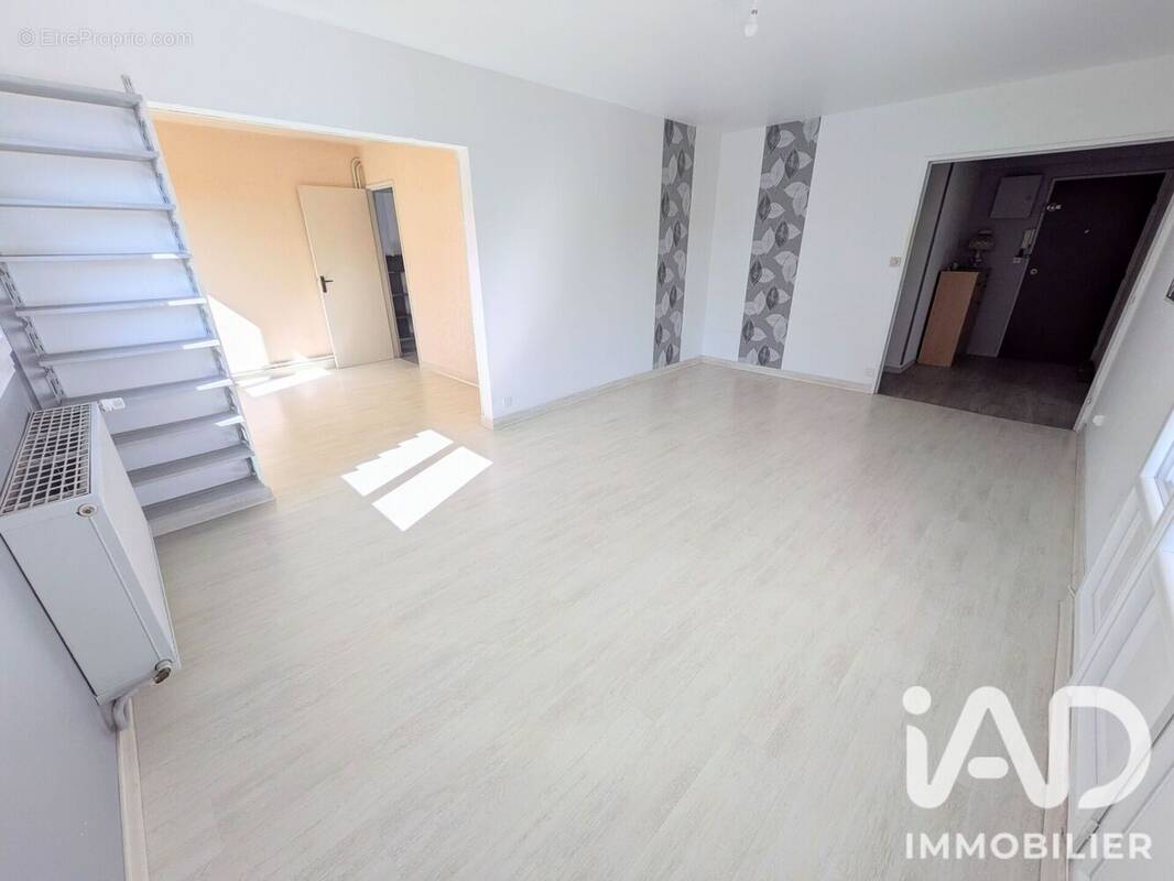 Photo 1 - Appartement à SAINT-CYR-SUR-LOIRE