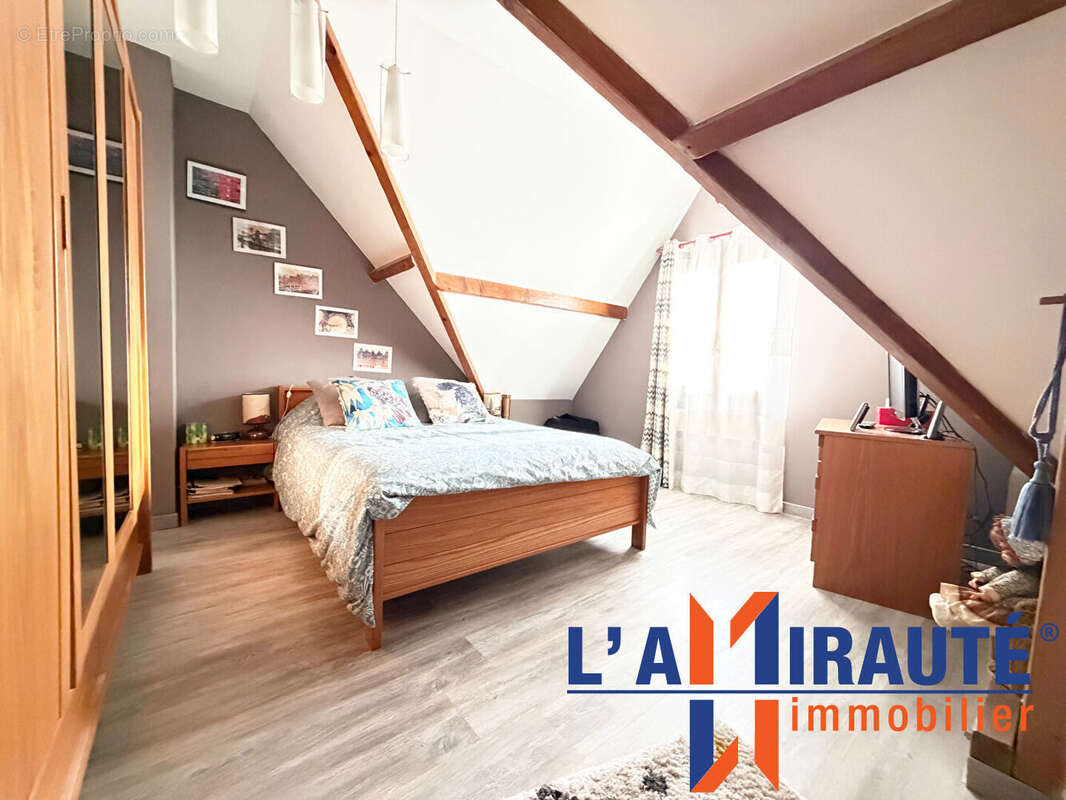 Maison à SARTROUVILLE