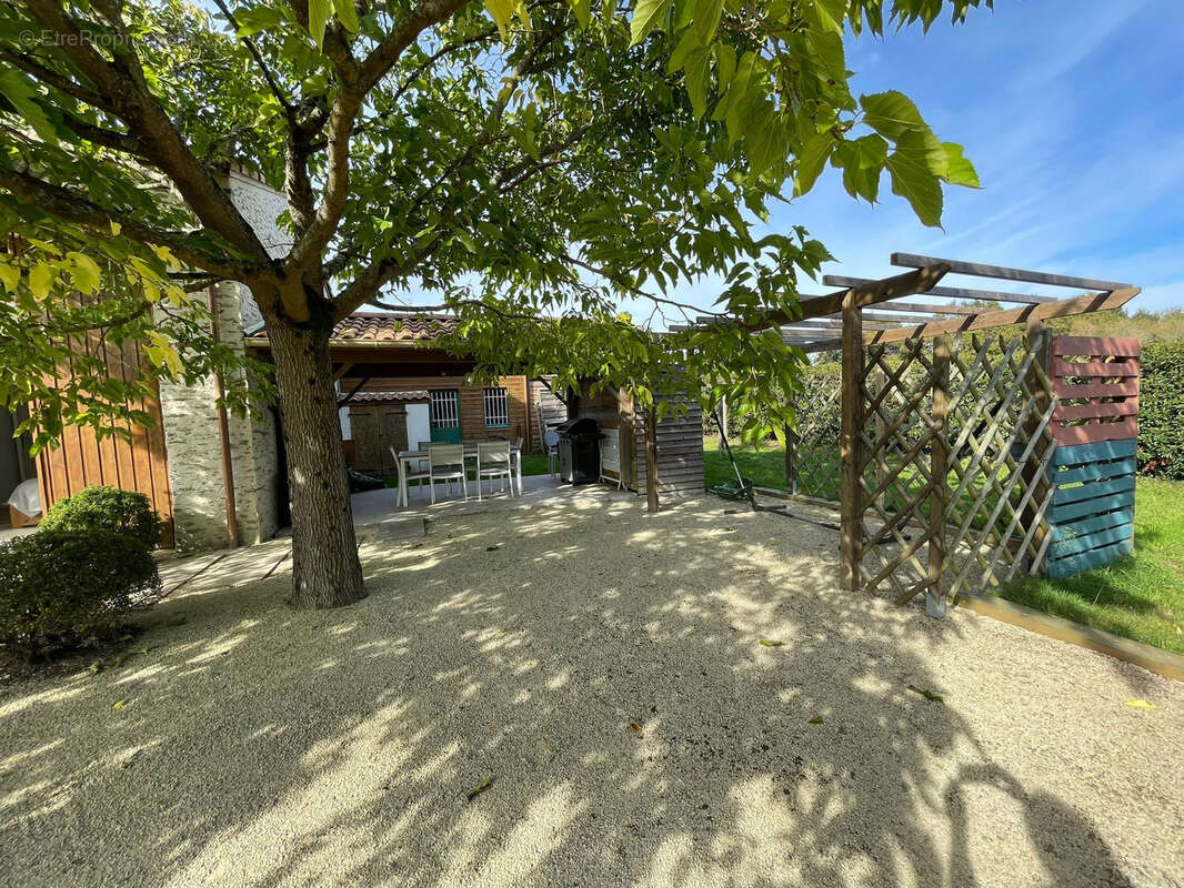 Maison à SAINT-MICHEL-CHEF-CHEF