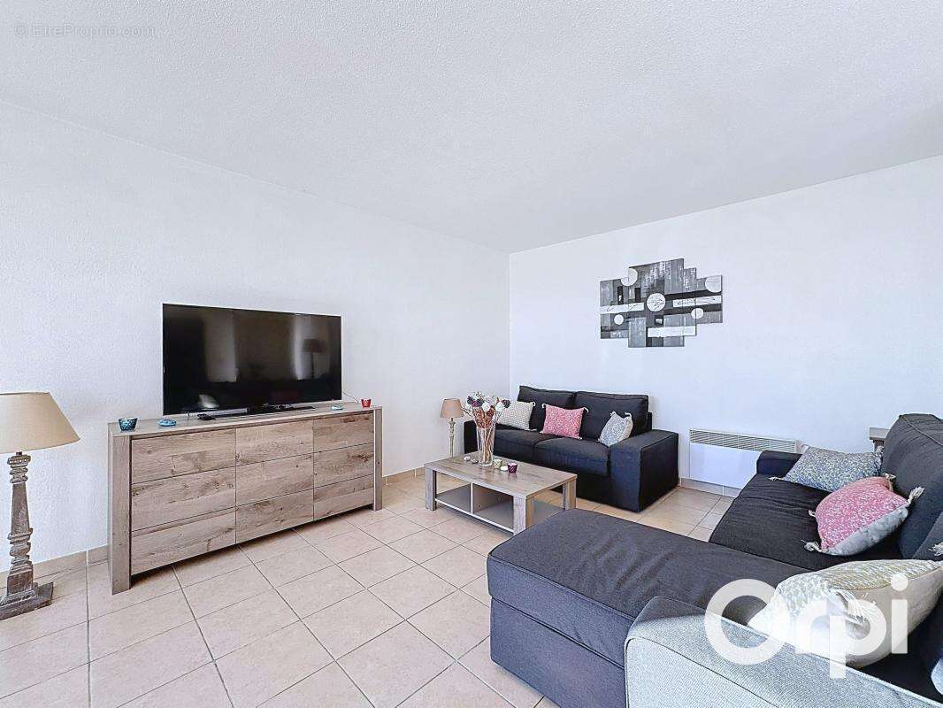 Appartement à VILLENEUVE-LOUBET