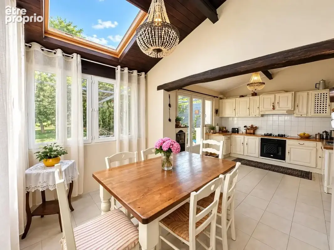 Maison 7 pièces 156 m² à vendre à Bussiere-Poitevine (87320) - photo 8
