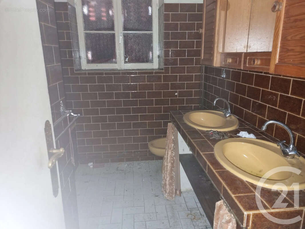 Maison à MONTSAUCHE-LES-SETTONS