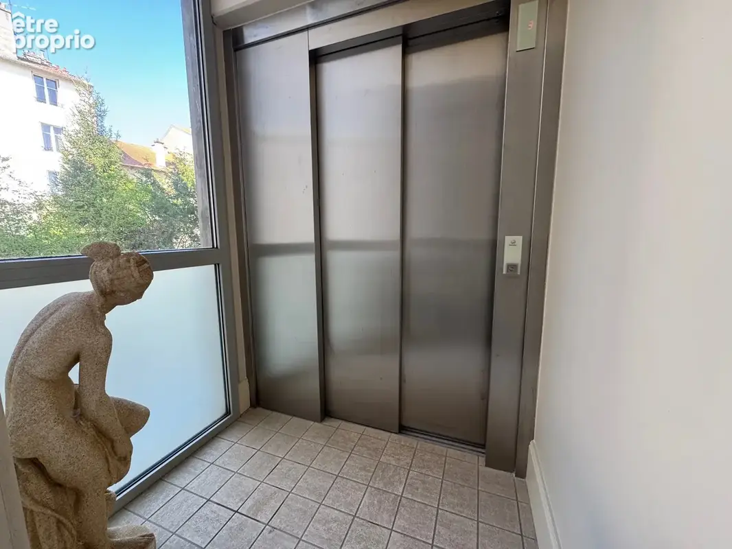 Nancy / parc sainte-marie f6 de 165m2 + ascenseur + garage + parking + caves + greniers - photo 13