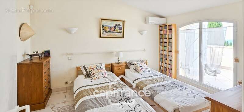 Maison à vendre 4 pièces VUE MER + Garage 55m² + Piscine SANARY SUR MER (83) - photo 38