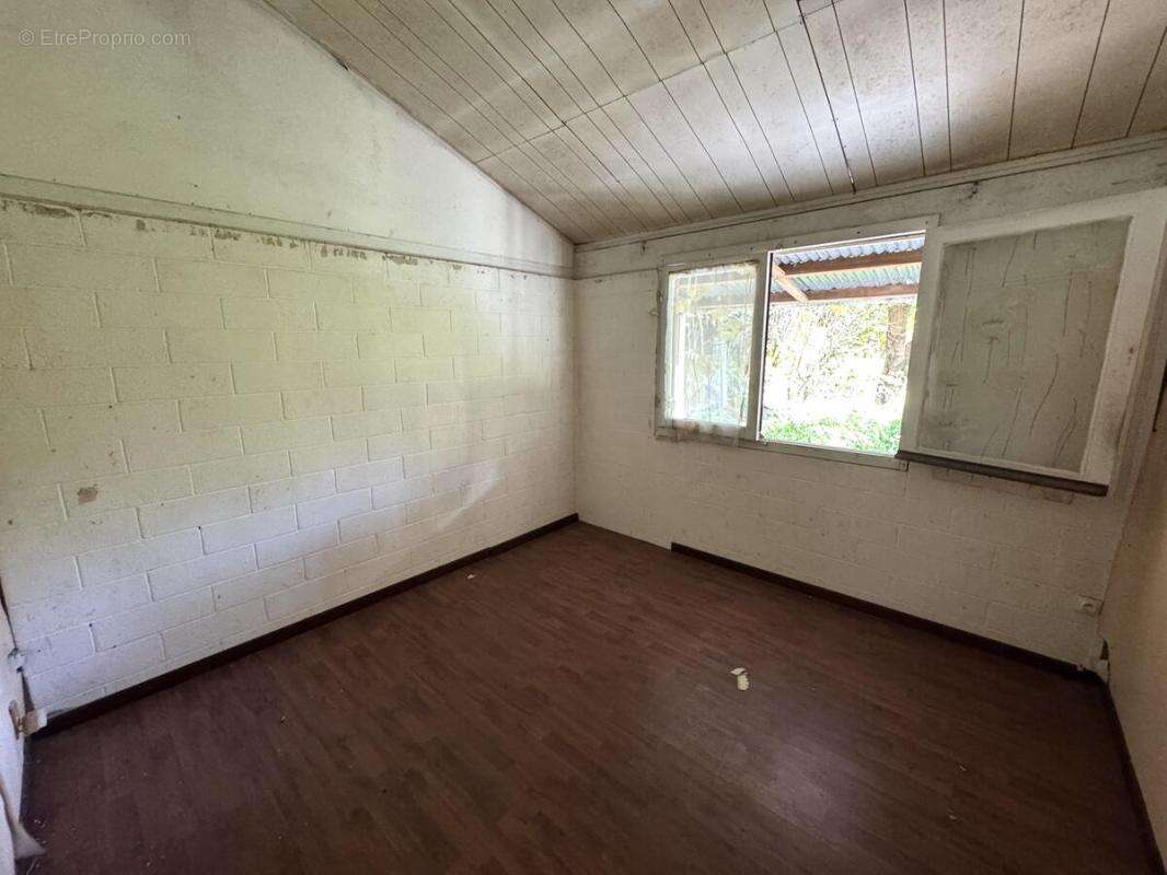 Maison 62 m² à Saint-Joseph  - photo 6