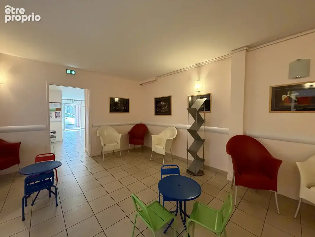 Local Professionnel - Idéal Prof. médicale - 150 m2 Plein Pied - ORLEANS - photo 6