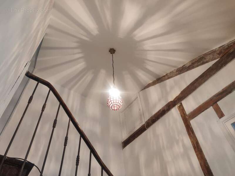 Maison à DUN-LE-PALESTEL