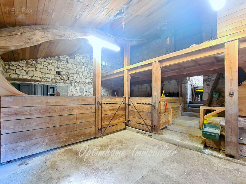 Maison à SAINT-ROBERT