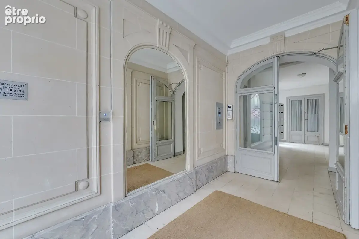 Ordener / Damrémont : Chambre 11 m² au dernier étage - photo 10