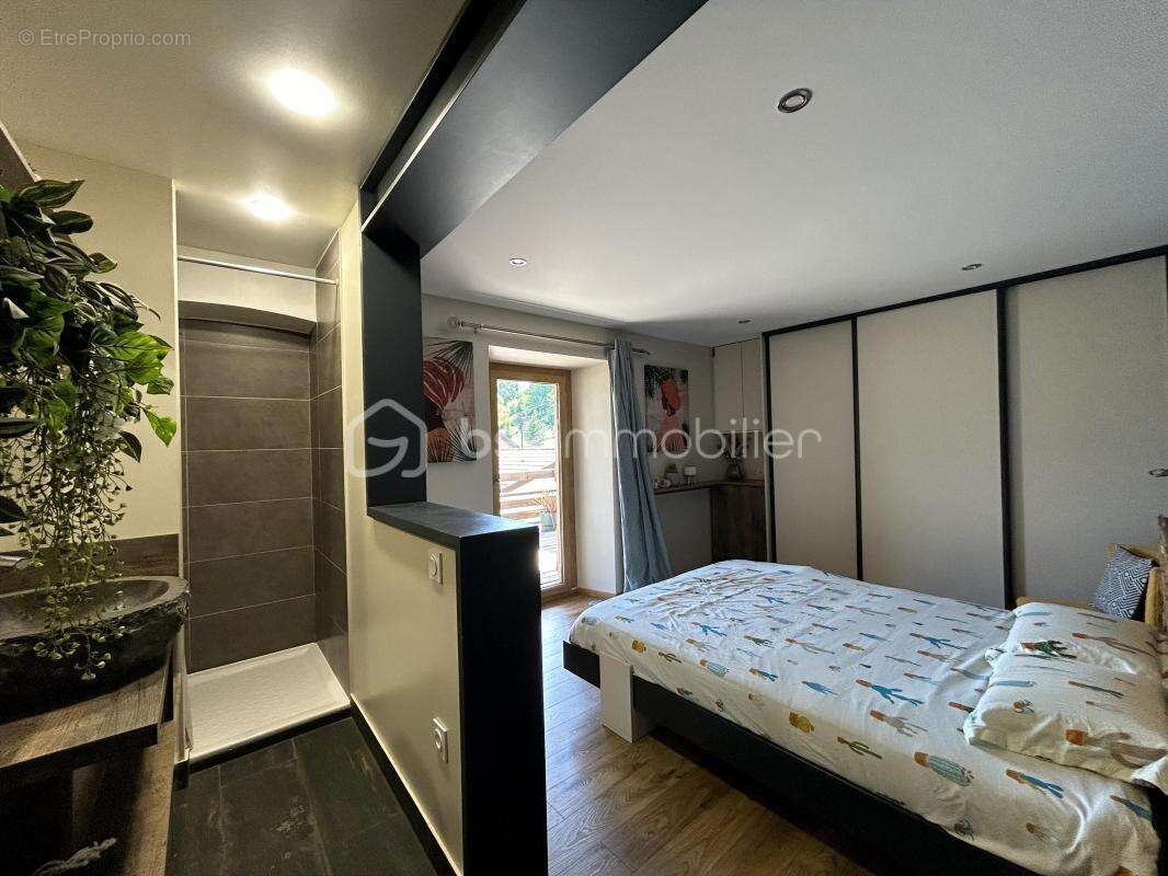 Appartement à GRESY-SUR-AIX