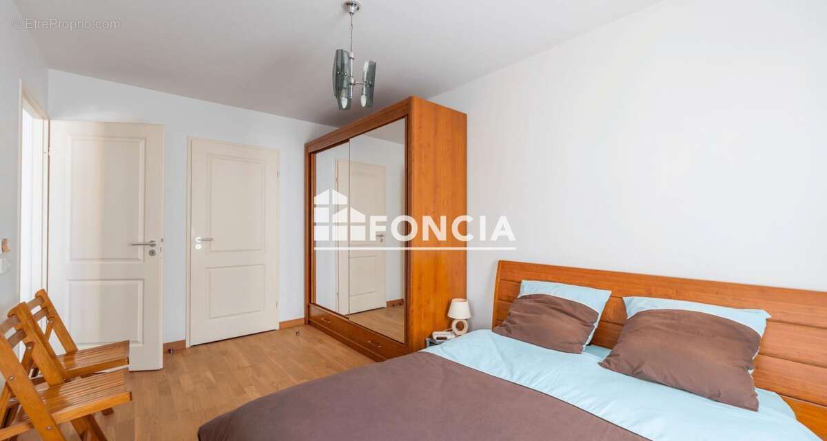 Appartement à PARIS-19E