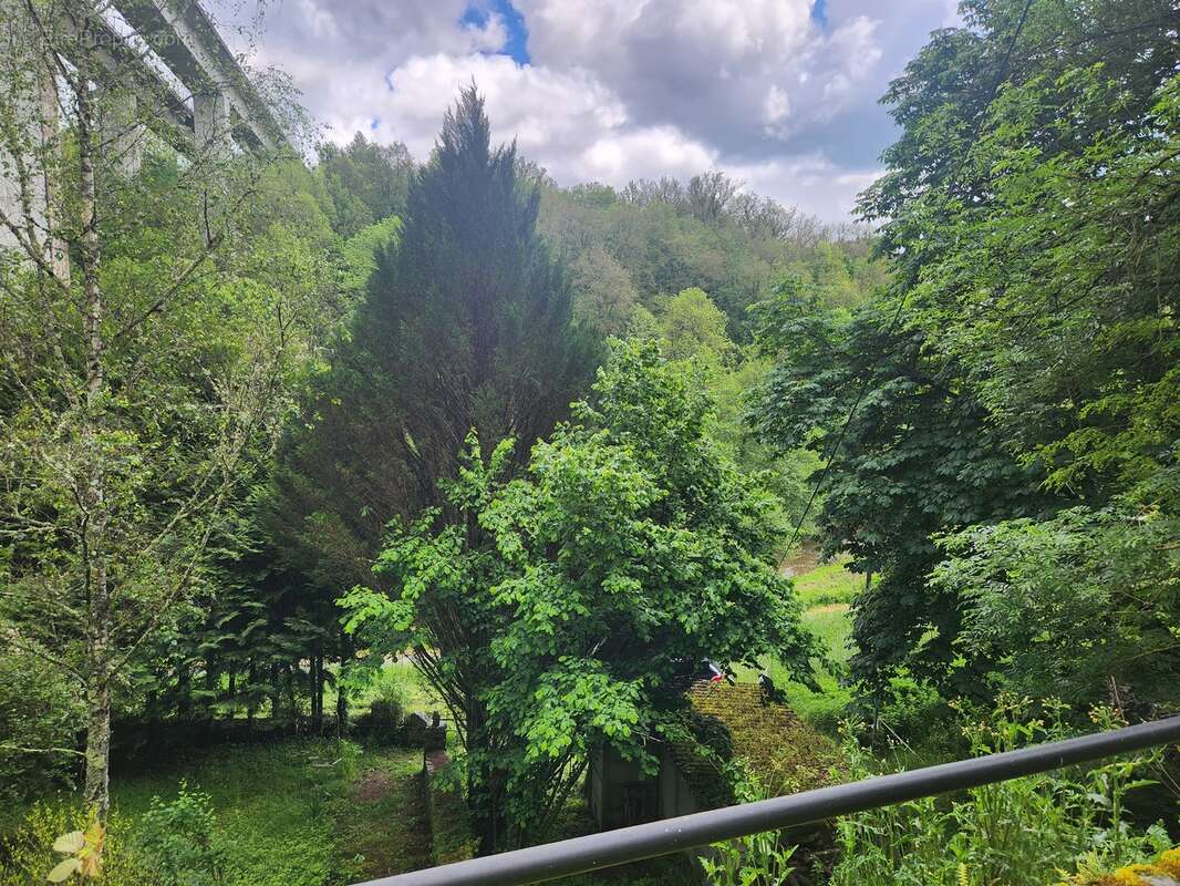 Maison à PIERRE-BUFFIERE