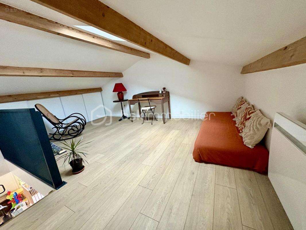 Maison à LES ESSARTS-LE-ROI