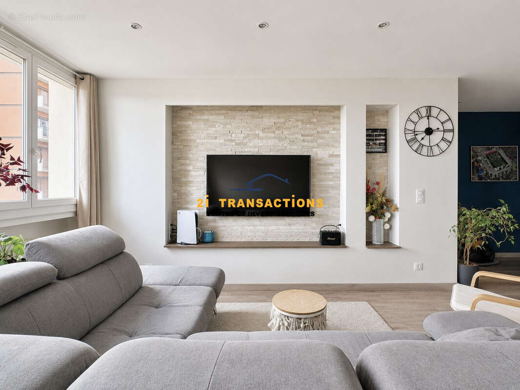 Appartement à SAINT-ETIENNE