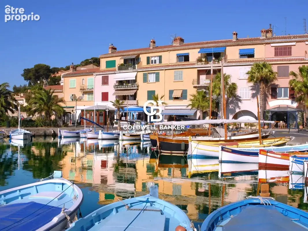 Appartement  T3 d'exception,  vue mer, face au port - 83110 Sanary sur mer - photo 2