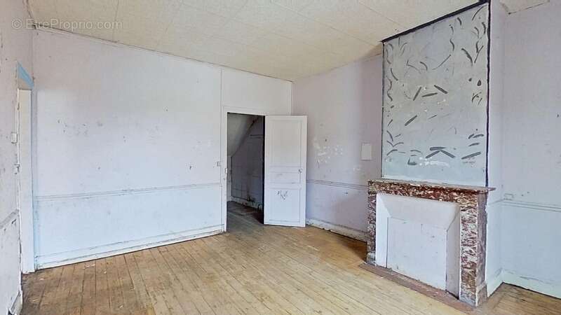 Maison à MONTMIRAIL