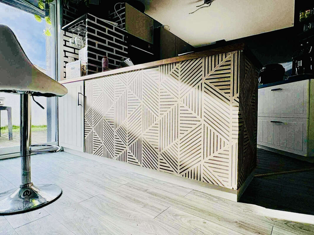 Maison à LES LANDES-GENUSSON