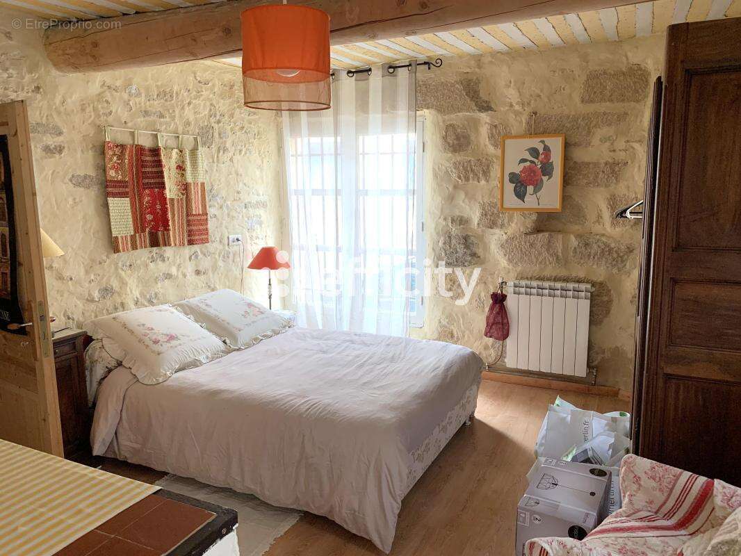 Maison à BEDARRIDES