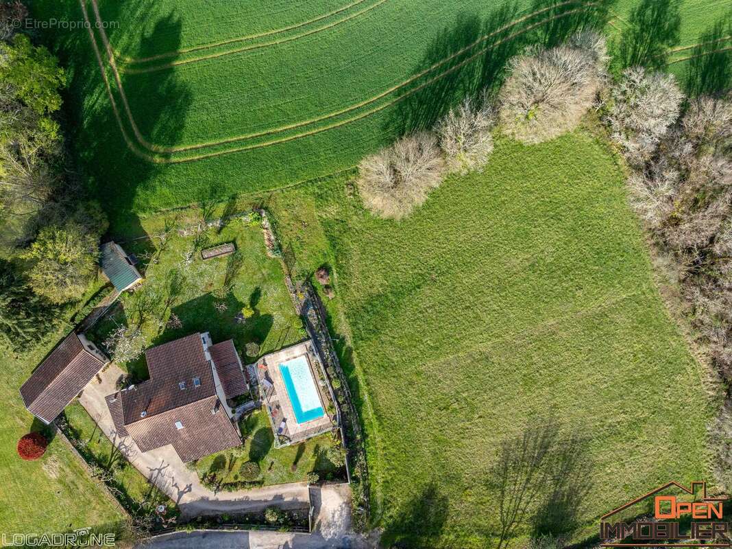Maison 160 m² à Pontours  - photo 88