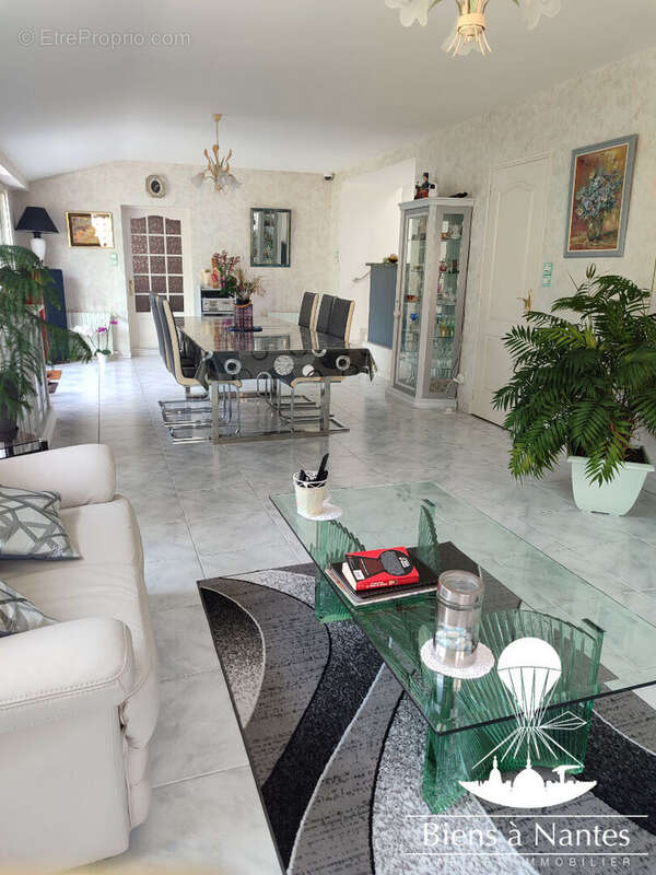 A Vendre Maison 5 pièces 121 m² Basse Goulaine Parcelle 860 m² - photo 5