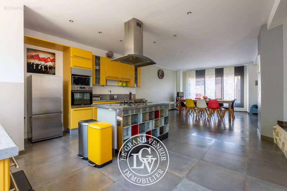 Maison à SAMOIS-SUR-SEINE