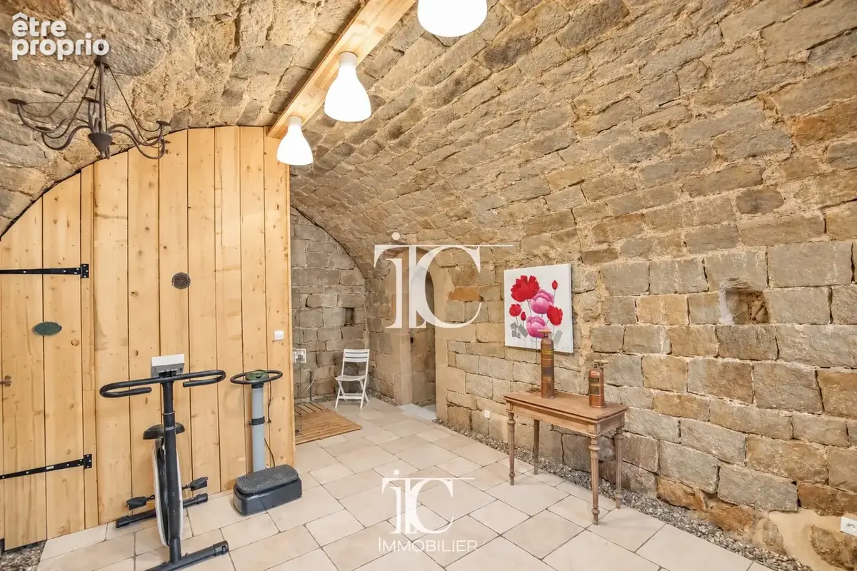 Propriete du xviieme siecle 400m² habitable 4280m² de terrain - photo 31