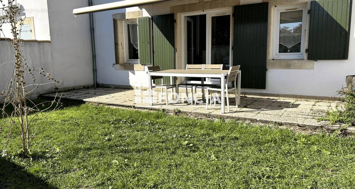 Appartement à SAINT-MARTIN-DE-RE