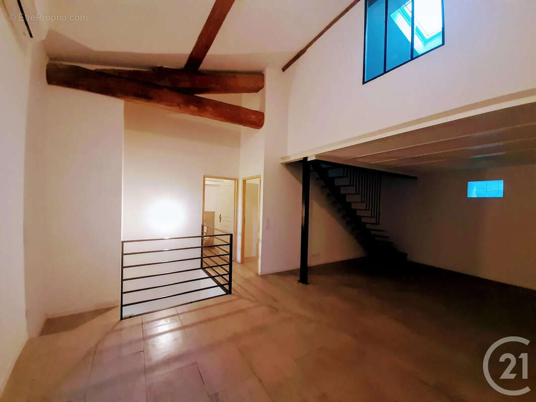 Maison à SOLLIES-PONT