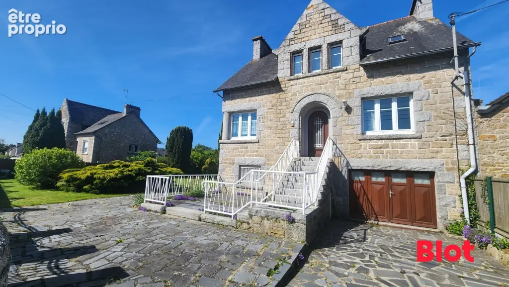 Maison à TRELIVAN