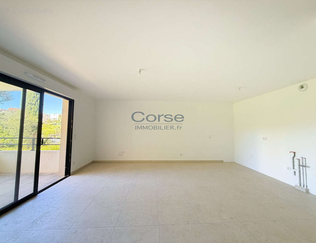 Appartement 72 m² à Ajaccio  - photo 3