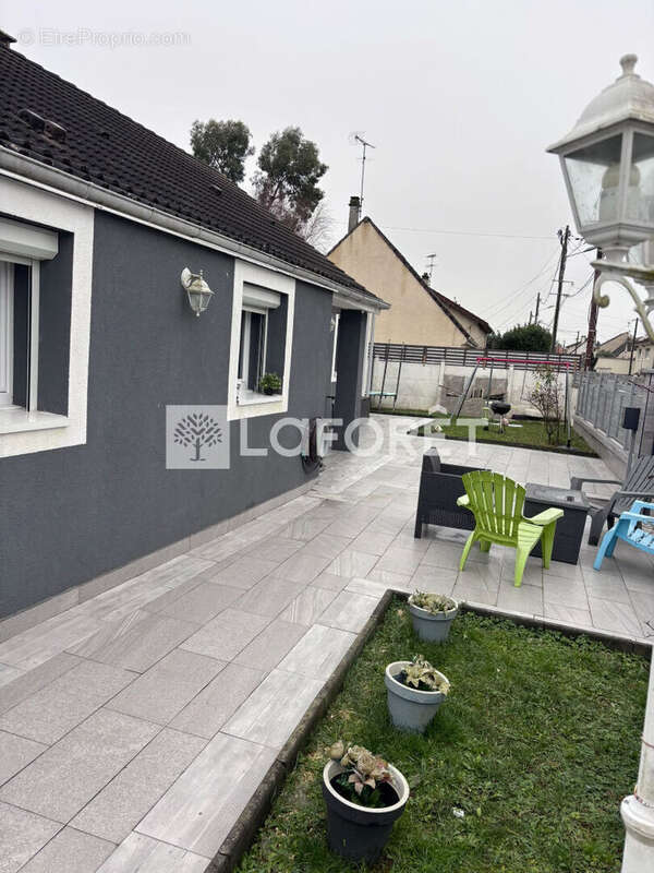 Maison à GOUSSAINVILLE