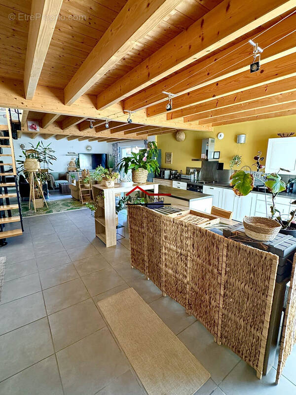 Maison à SAINT-ROMAIN-DE-BENET