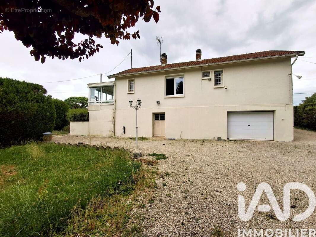 Photo 5 - Maison à MAIZIERES-LA-GRANDE-PAROISSE