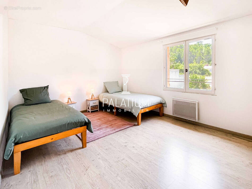 Maison à SAINT-JULIEN