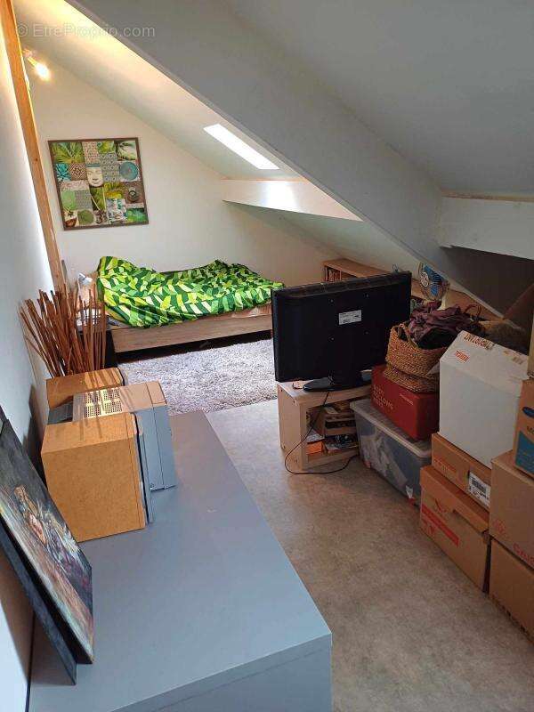 Maison à ENTRE-DEUX-GUIERS