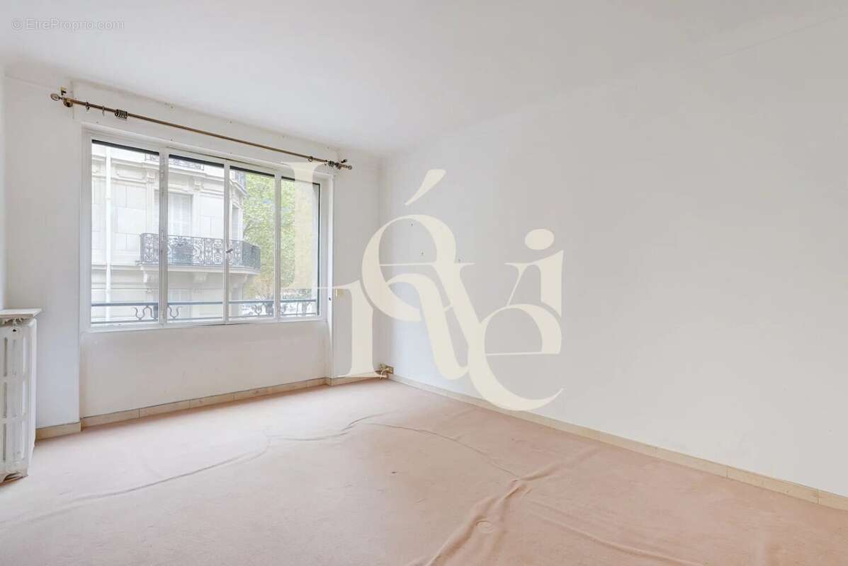 Appartement à PARIS-6E
