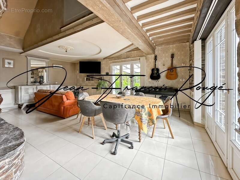 Maison à LA BARRE-DE-SEMILLY