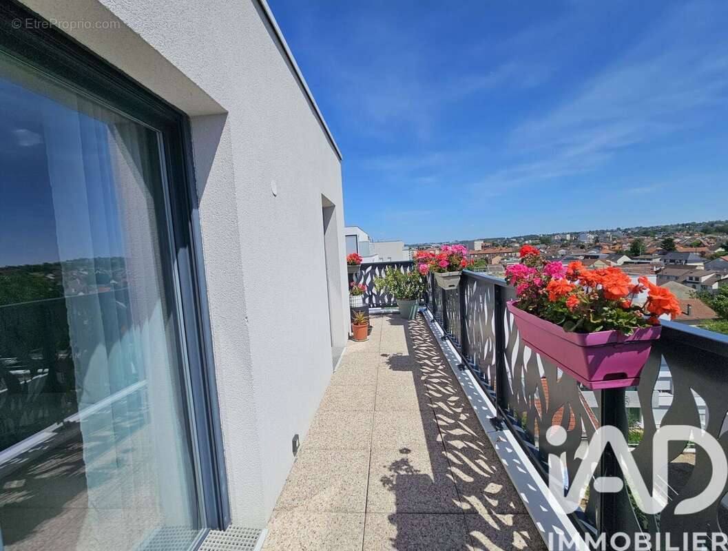 Photo 2 - Appartement à LES PAVILLONS-SOUS-BOIS