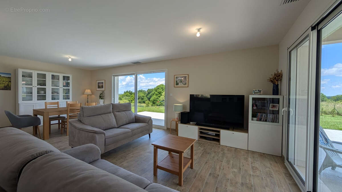 Maison à HAGETMAU