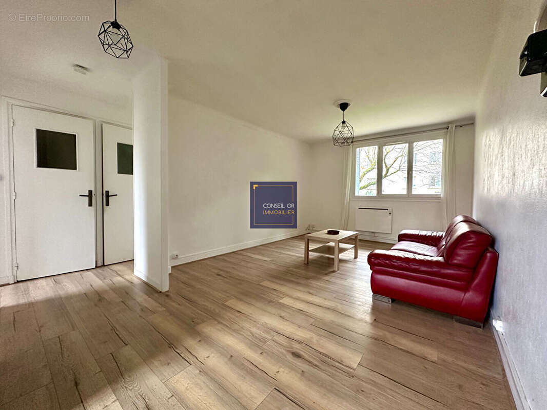 Appartement à OULLINS