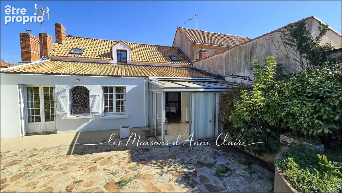 Maison de bourg des années 1900 au cœur de St-Père-en-Retz offrant charme de l’ancien (ravalement récent) sur - photo 25